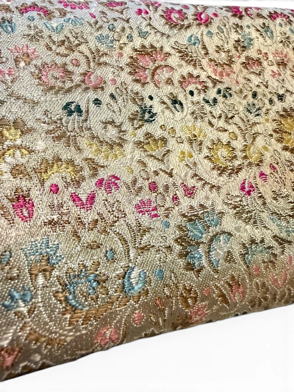 N/A vintage gold